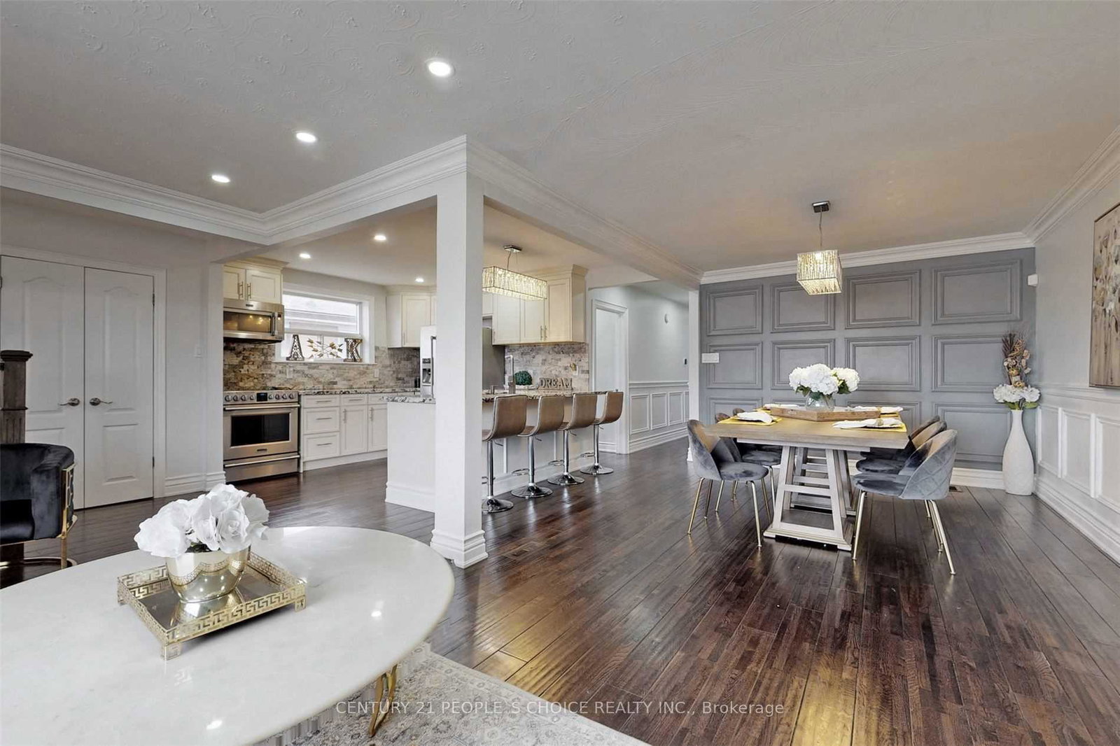 107-spenvalley-drive-toronto-york-ontario-w13641872