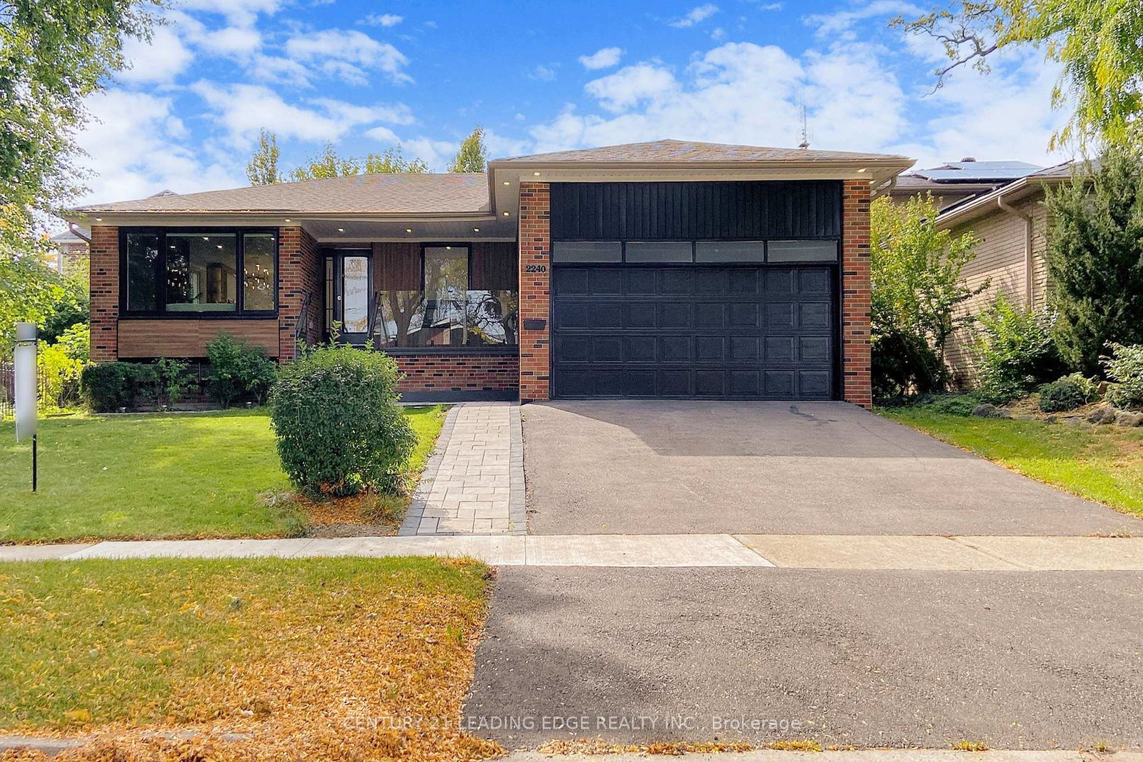 2240-springfield-court-mississauga-ontario-w13641892