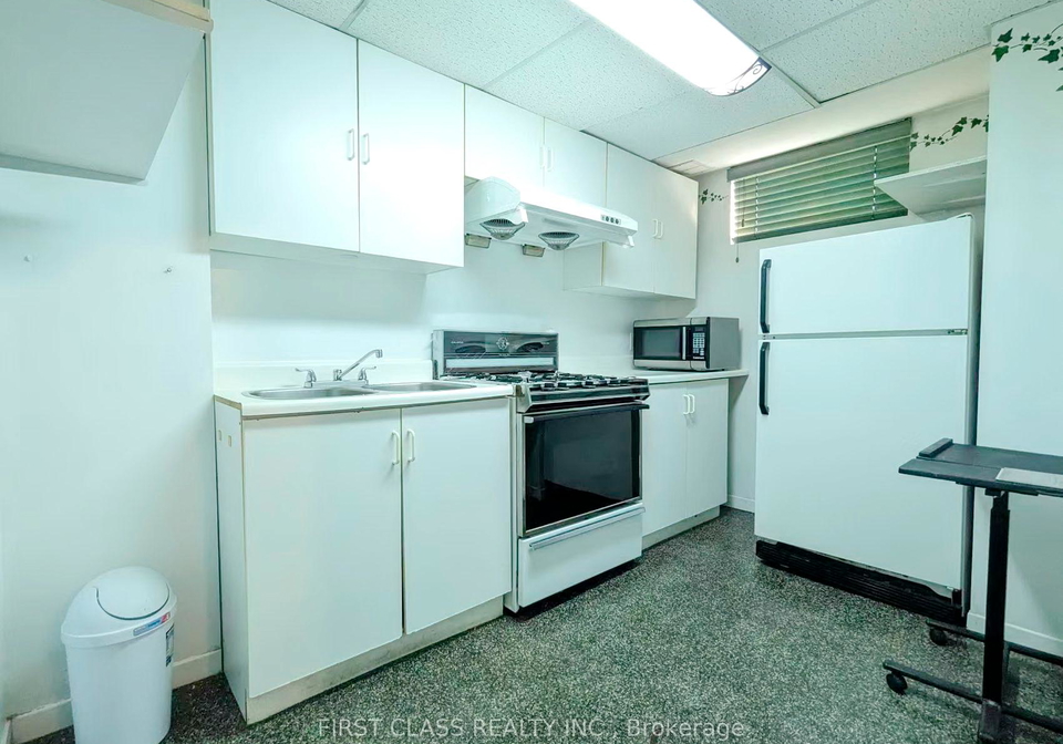 1226-kos-boulevard-mississauga-ontario-w13641914
