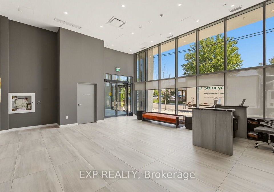 859-the-queensway-toronto-etobicoke-ontario-w13641956