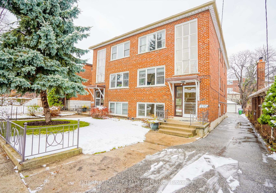 29indian-grove-w-toronto-toronto-ontario-w13641966