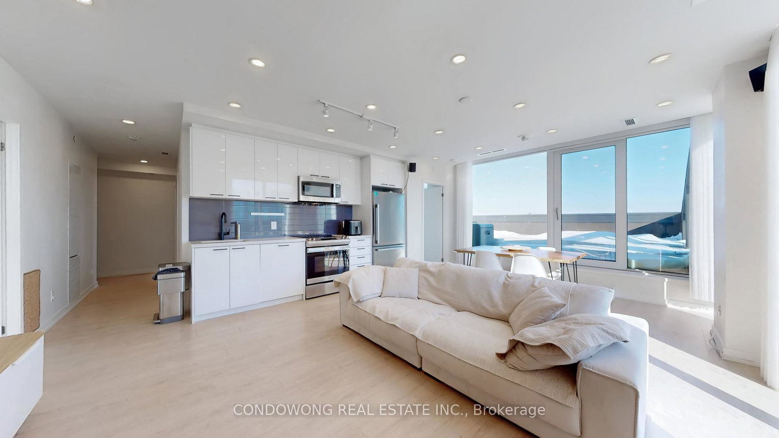 1808-st-clair-avenue-w-toronto-toronto-ontario-w13642026