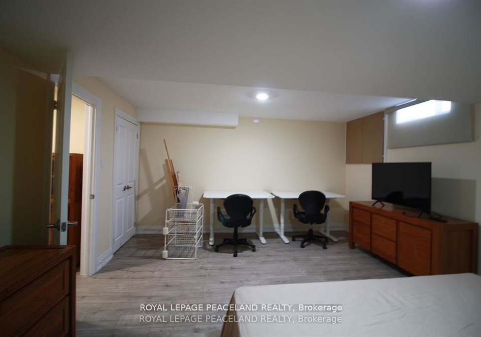 1855-pilgrims-way-oakville-ontario-w13642050