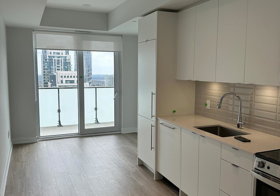 4130-parkside-village-drive-mississauga-ontario-w13642092