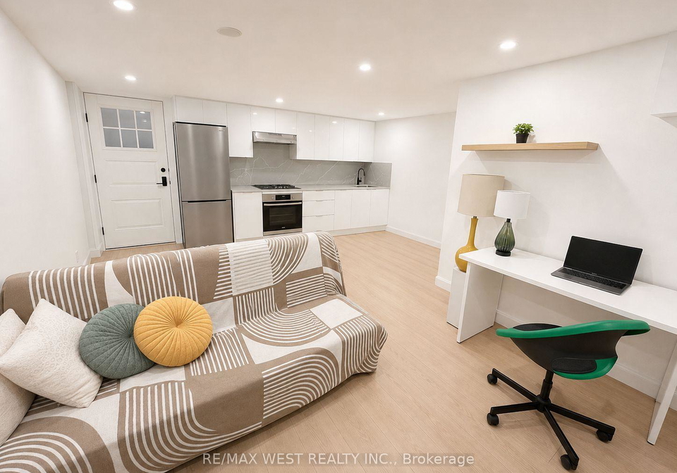 202-perth-avenue-toronto-toronto-ontario-w13642580
