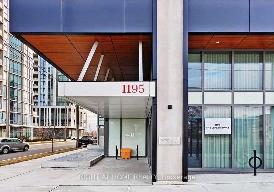 1195-the-queensway-toronto-etobicoke-ontario-w13642616