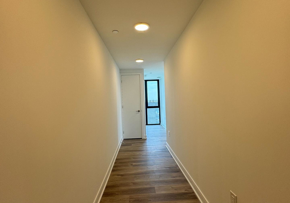 86-dundas-street-mississauga-ontario-w13642694
