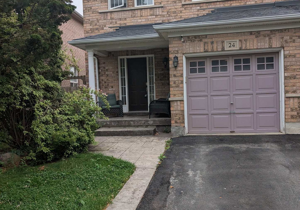 24-farthingale-crescent-brampton-ontario-w13642716