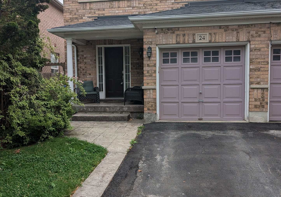 24-farthingale-crescent-brampton-ontario-w13642716