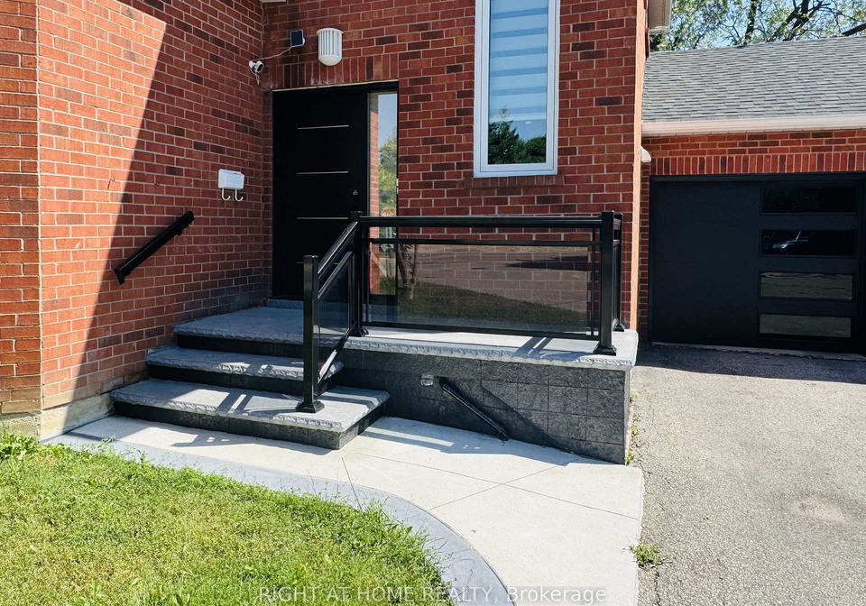 6302-tenth-line-mississauga-ontario-w13642876