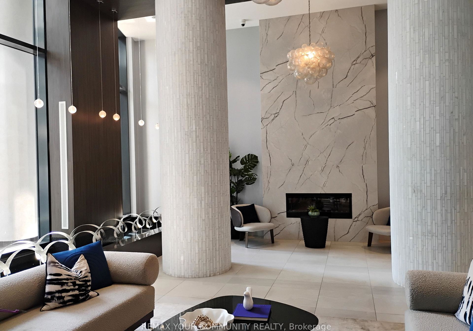 38-annie-craig-drive-toronto-etobicoke-ontario-w13643066