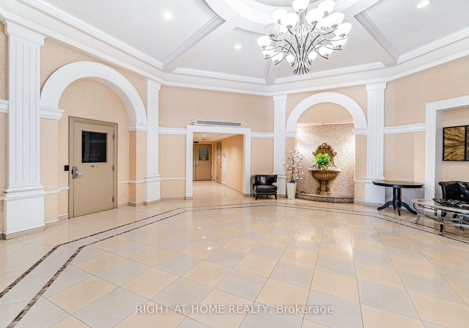220-forum-drive-mississauga-ontario-w13643128