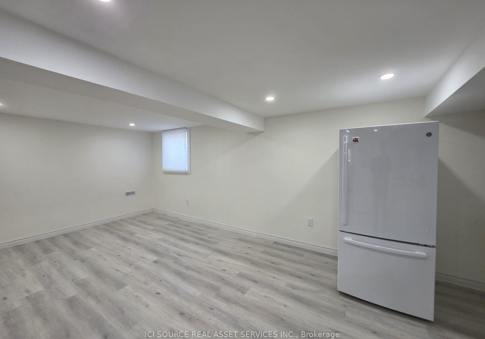 1324-odessa-crescent-oakville-ontario-w13643220