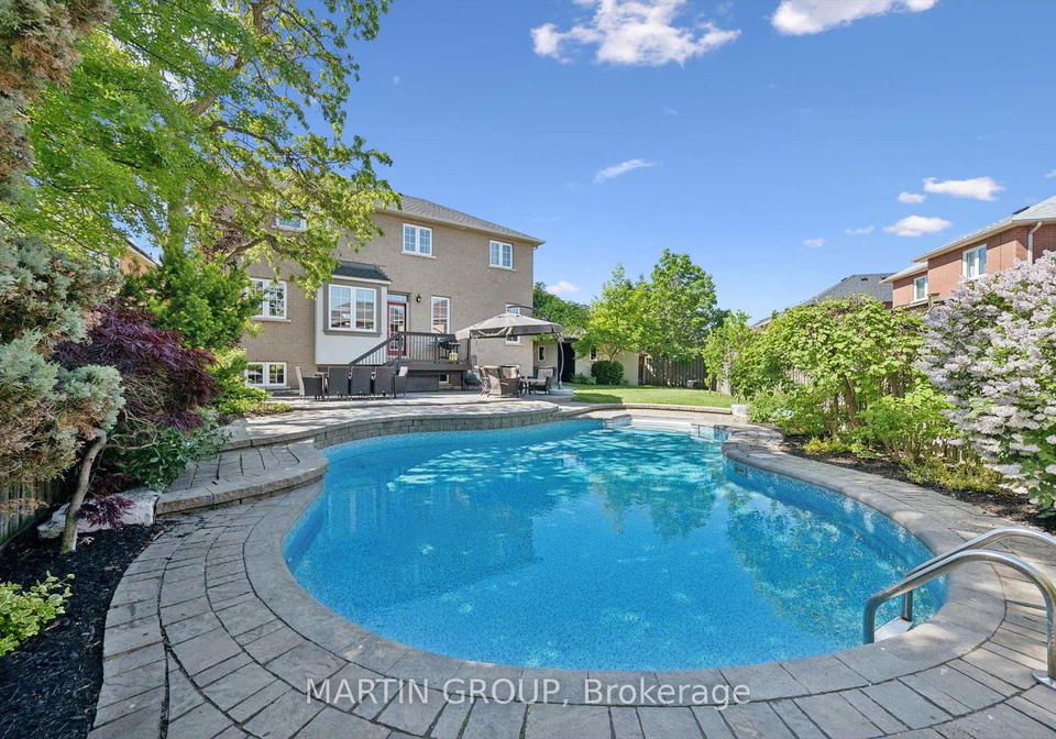 2283-briargrove-circle-oakville-ontario-w13643306