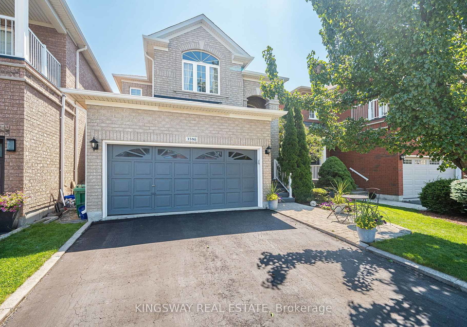 3598-fountain-park-avenue-mississauga-ontario-w13643428