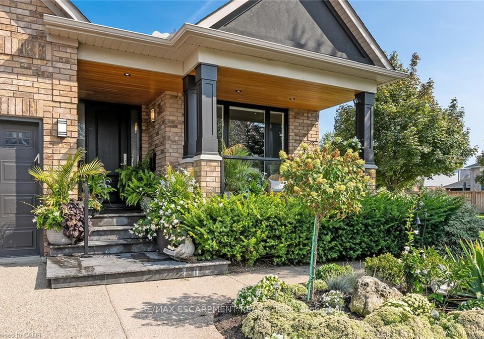 4252-sarazen-drive-burlington-ontario-w13643576