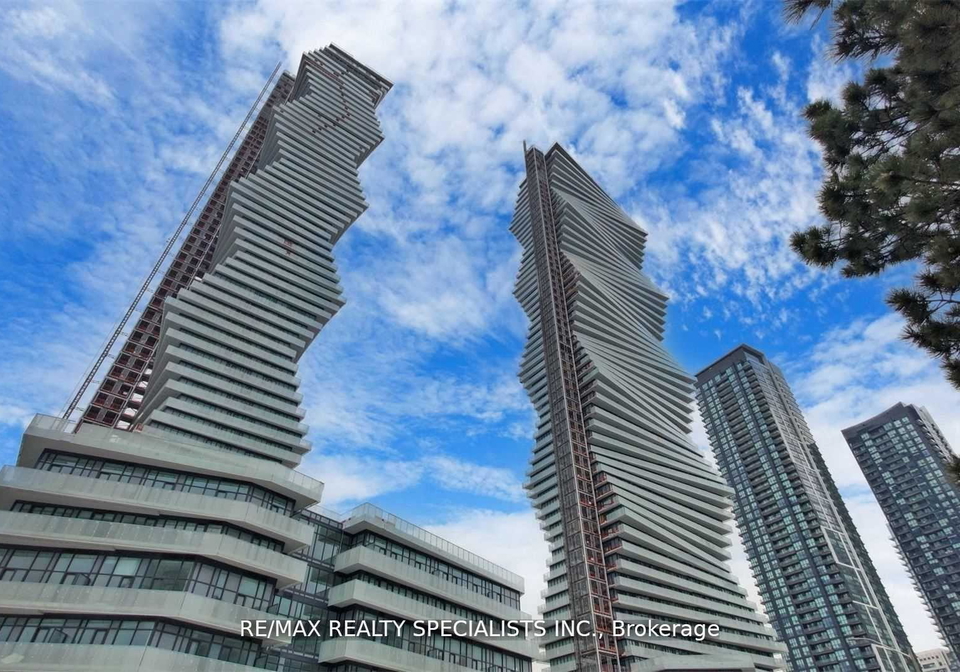 3900-confederation-parkway-mississauga-ontario-w13643666