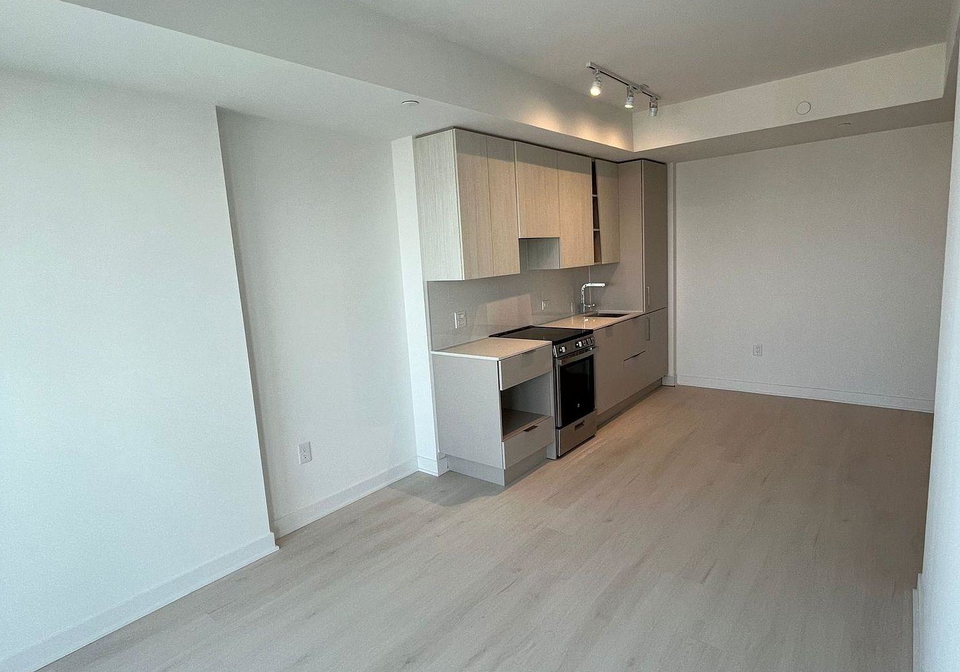 3900-confederation-parkway-mississauga-ontario-w13643666
