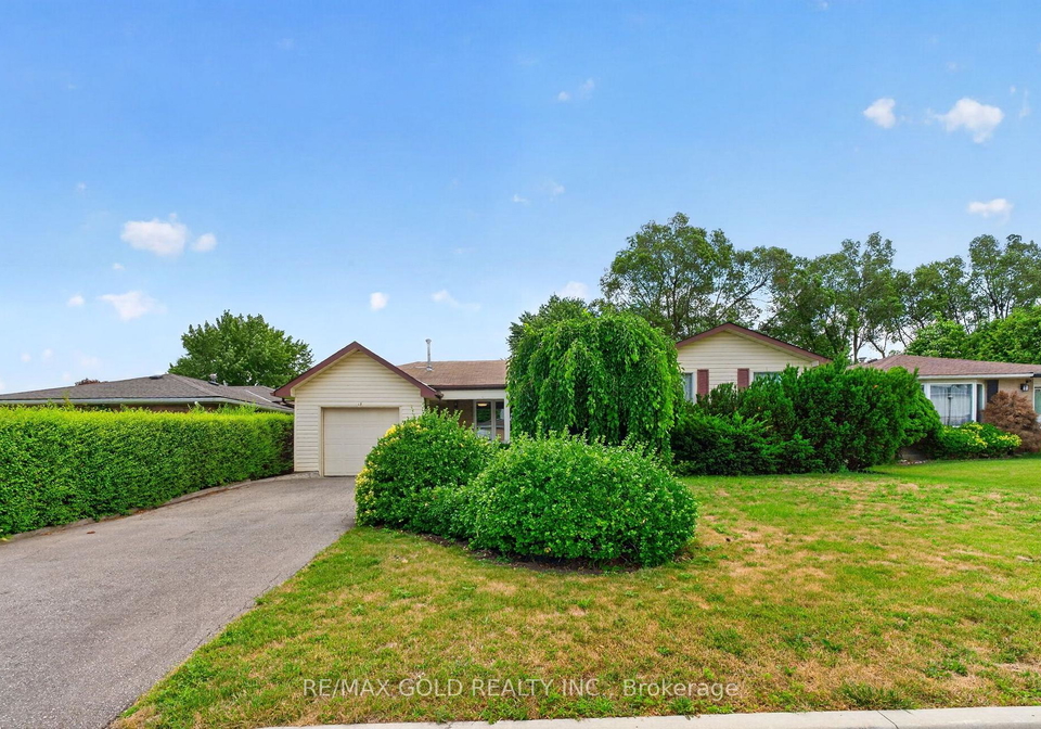18-esplanade-road-brampton-ontario-w13643804