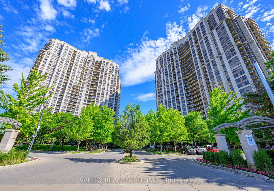 700-humberwood-boulevard-toronto-etobicoke-ontario-w13643926