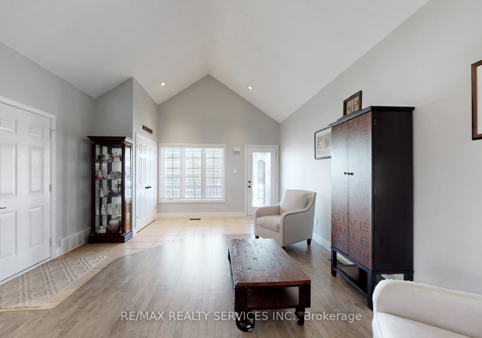 37-abbey-road-orangeville-ontario-w13644094