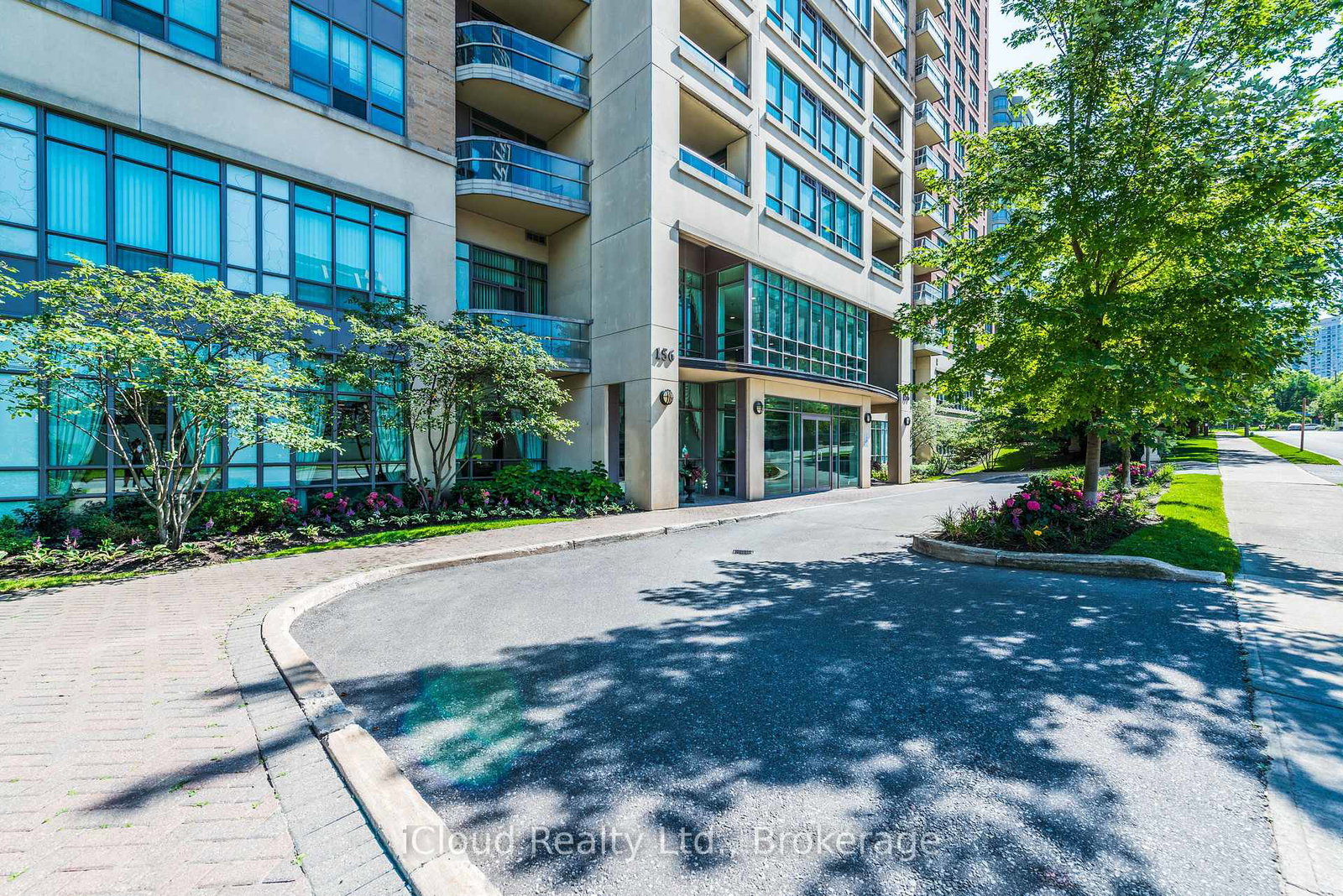 156-enfield-place-mississauga-ontario-w13644214