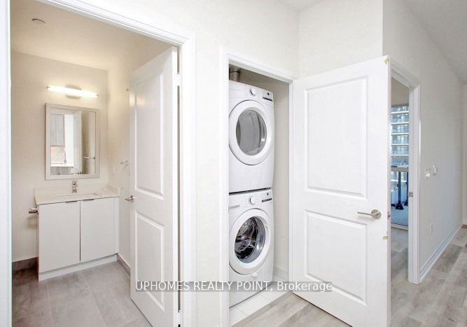 15-watergarden-drive-mississauga-ontario-w13644224