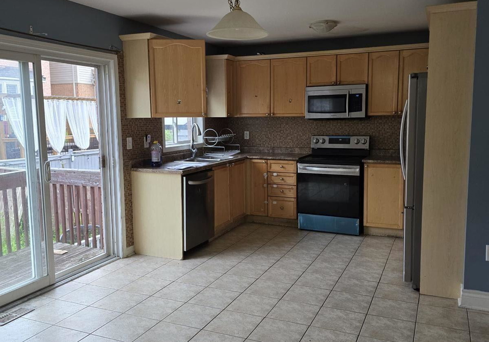 18-long-meadow-road-brampton-ontario-w13644366