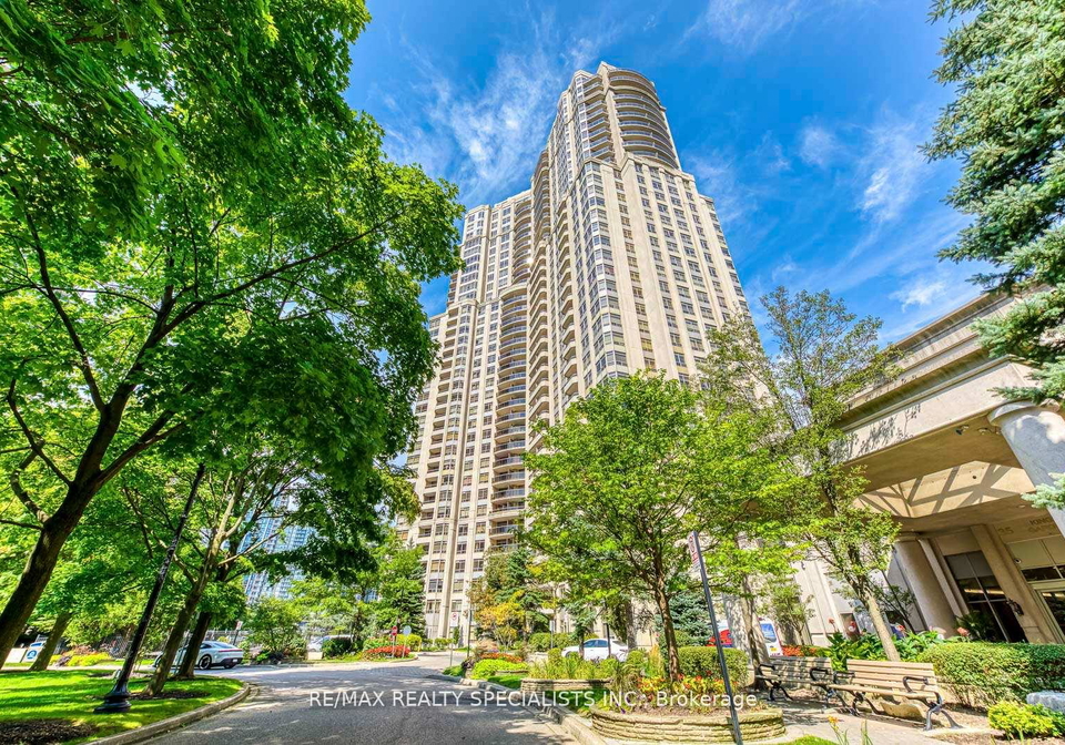 35-kingsbridge-garden-circle-mississauga-ontario-w13644380