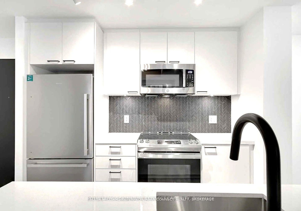 1808-st-clair-avenue-w-toronto-toronto-ontario-w13644460