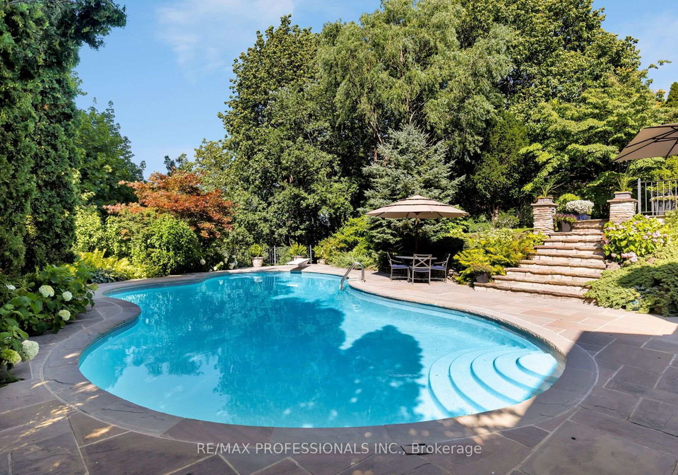 19-the-kingsway-toronto-etobicoke-ontario-w13644600
