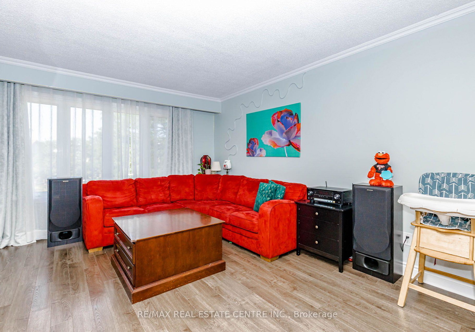 28-foxacre-row-brampton-ontario-w13644666