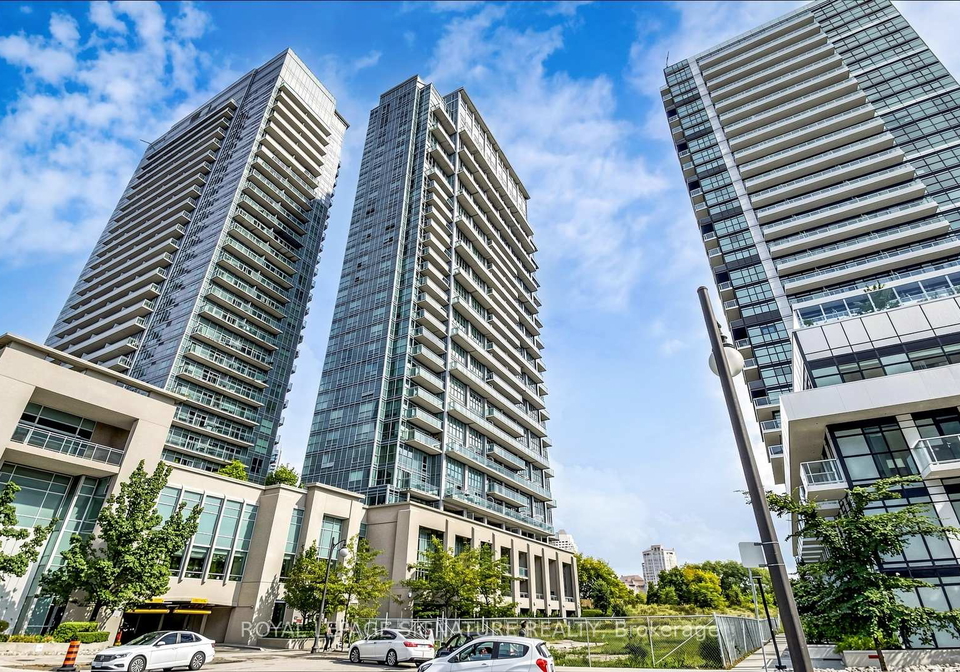 165-legion-road-toronto-etobicoke-ontario-w13644922