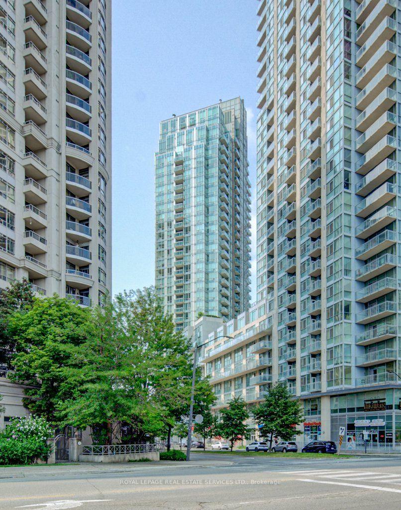 3939-duke-of-york-boulevard-mississauga-ontario-w13645142