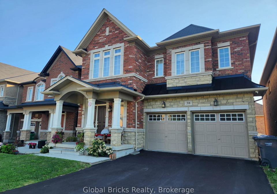 38-monkton-circle-brampton-ontario-w13645296