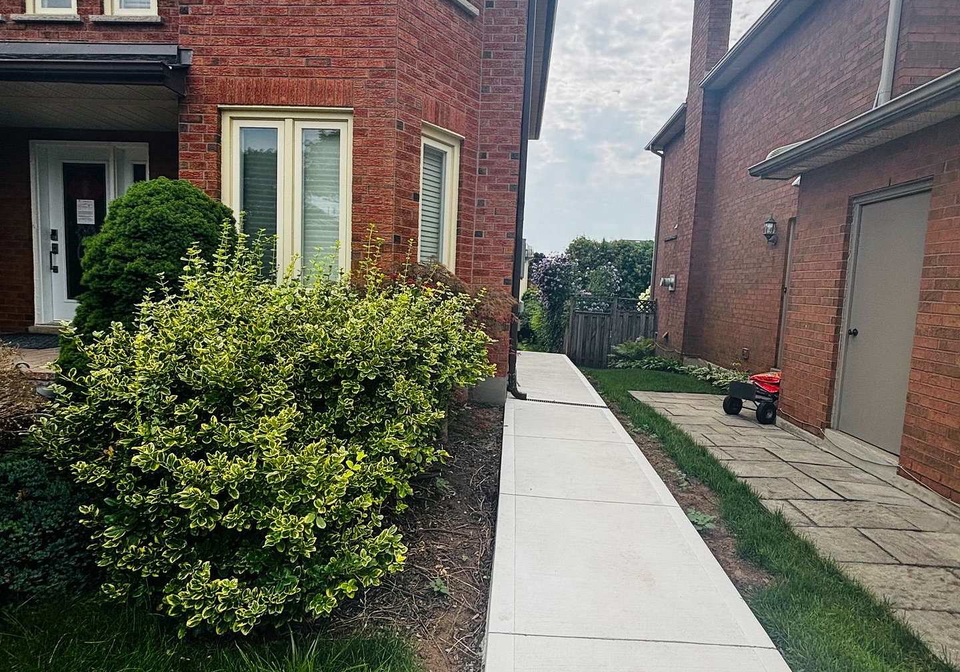 1220-grandview-drive-oakville-ontario-w13645300