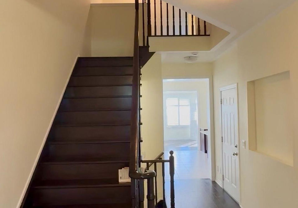 120-hanson-crescent-milton-ontario-w13645462
