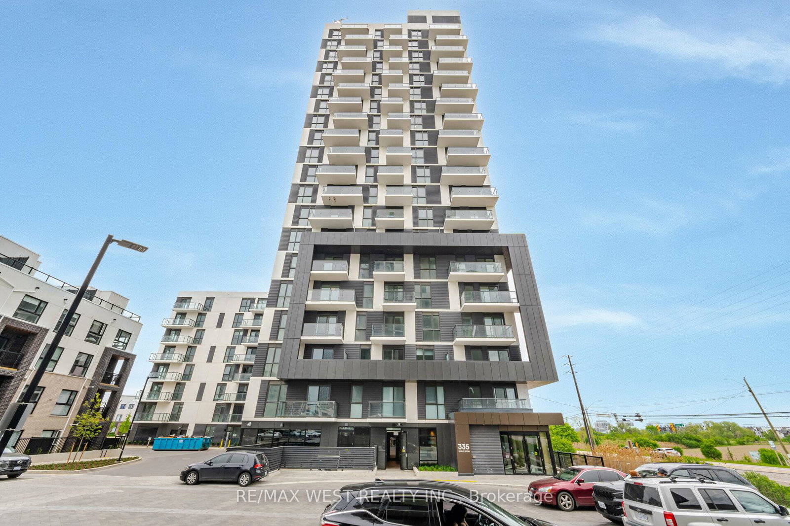 335-wheat-boom-drive-oakville-ontario-w13645576