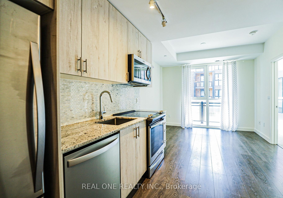 150-sabina-drive-oakville-ontario-w13645660