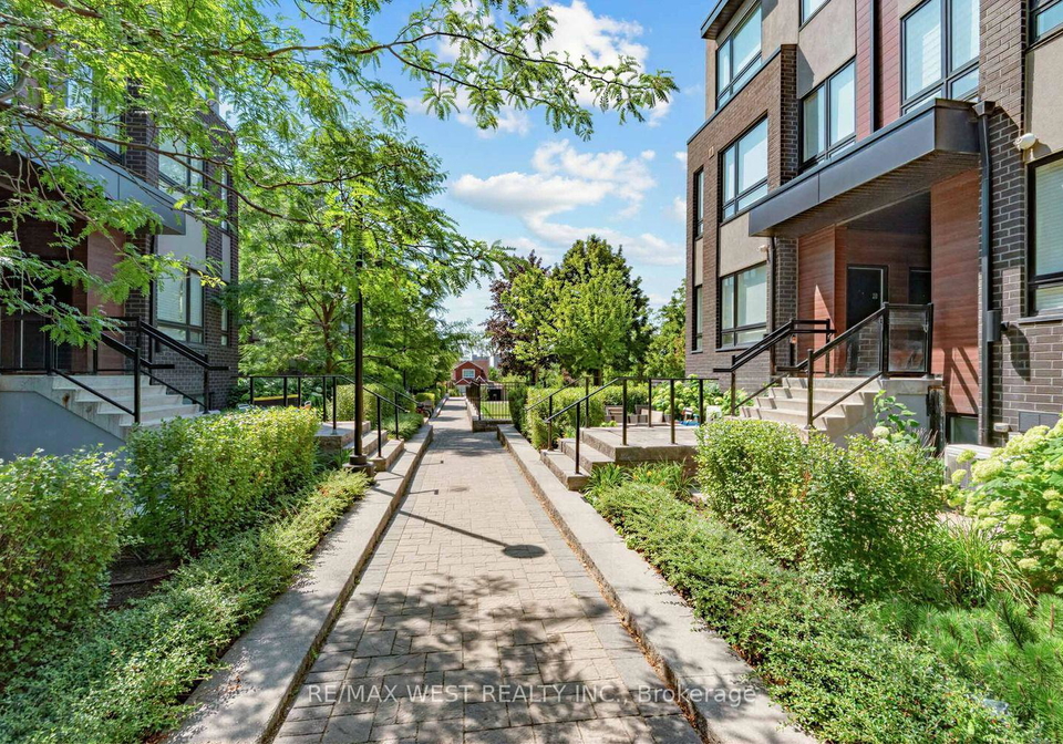 1150-briar-hill-avenue-toronto-north-york-ontario-w13645674