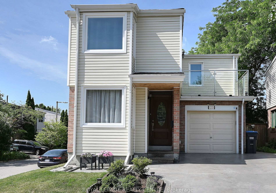 1221-kos-boulevard-mississauga-ontario-w13645820
