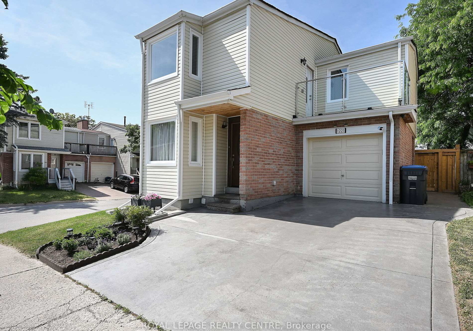 1221-kos-boulevard-mississauga-ontario-w13645820