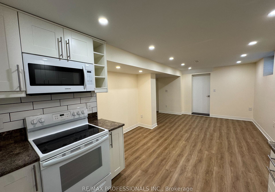 102-paulart-drive-toronto-etobicoke-ontario-w13645830