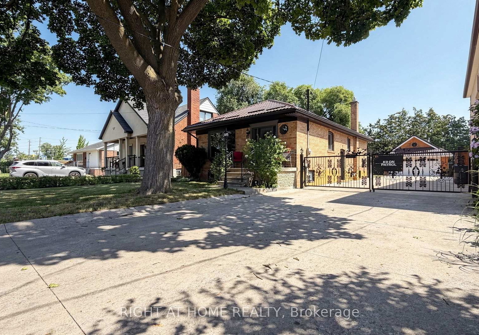 87-riverdale-drive-toronto-etobicoke-ontario-w13645946
