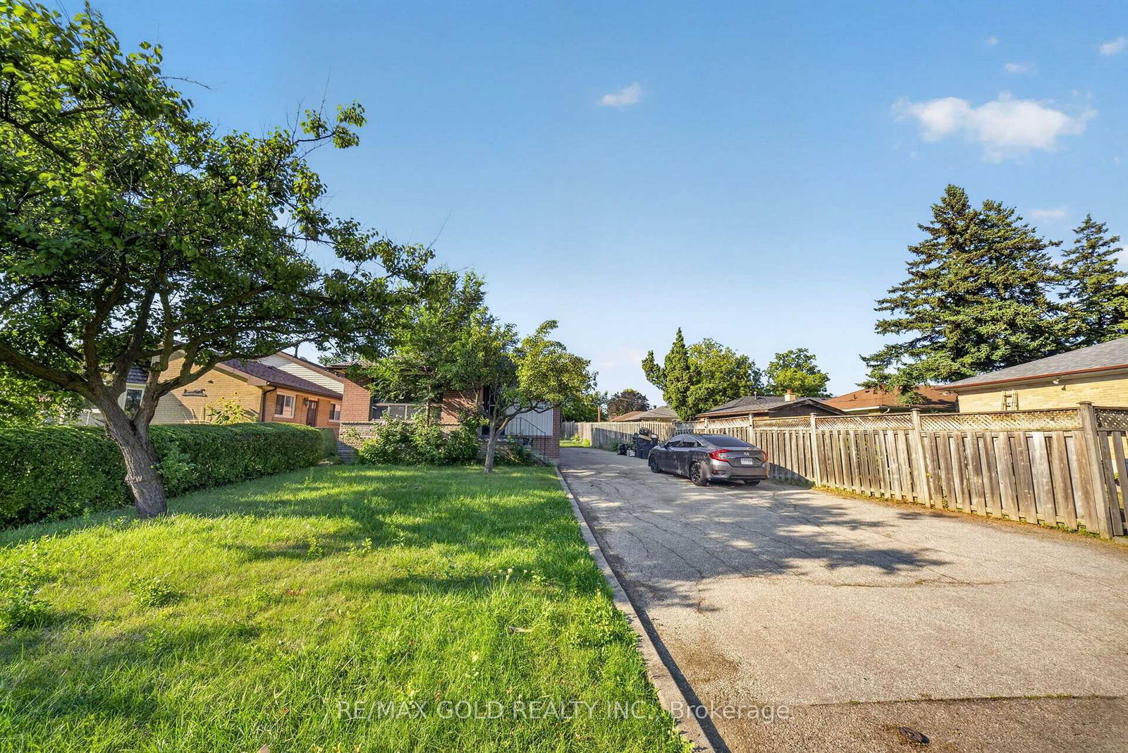 204-taysham-crescent-toronto-etobicoke-ontario-w13645974