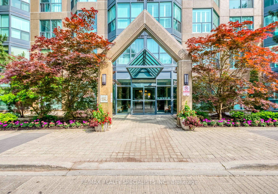 2177-burnhamthorpe-road-w-mississauga-ontario-w13646168