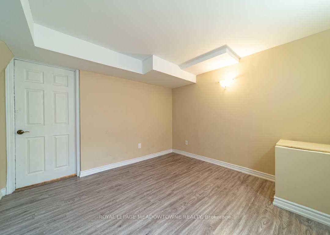 1036-yates-drive-milton-ontario-w13646202