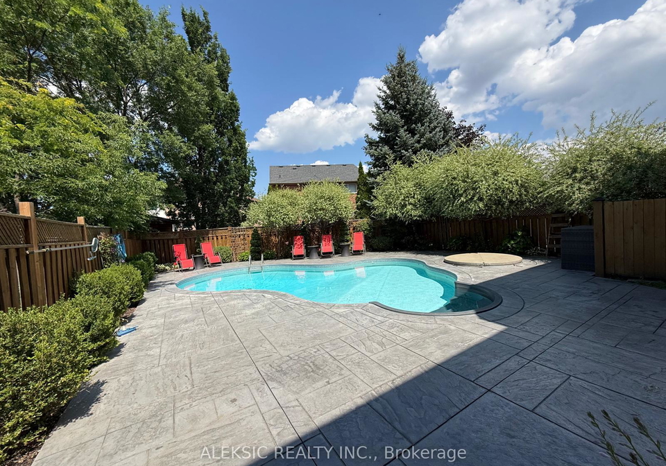 33-hillpath-crescent-brampton-ontario-w13646328