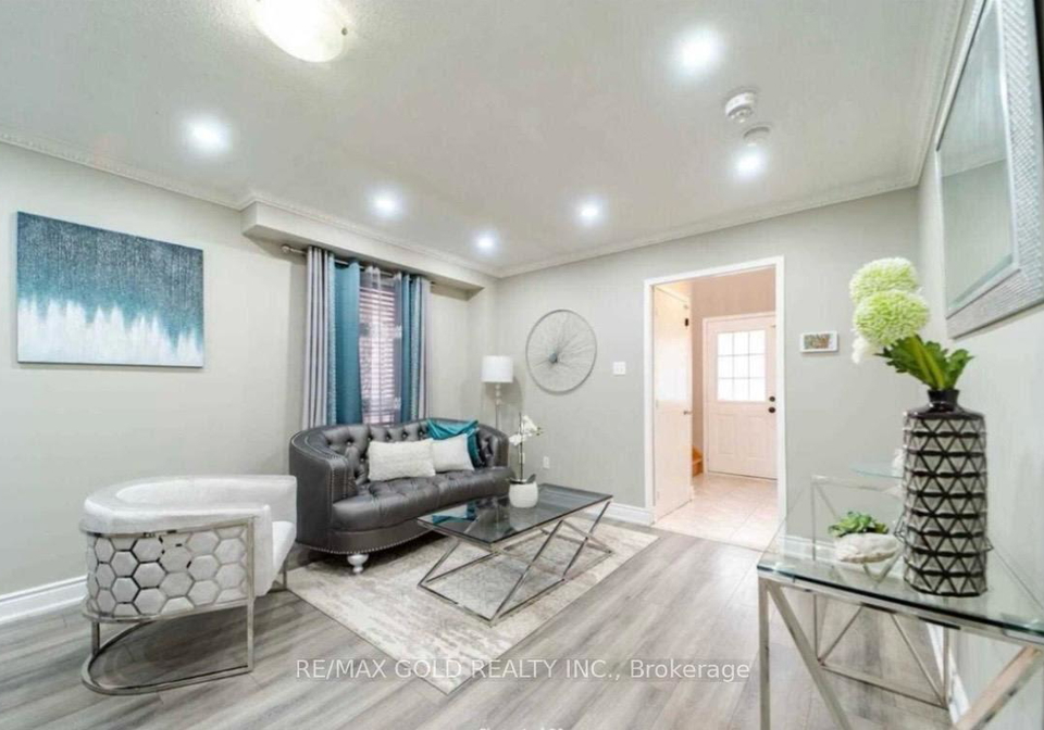 15-sedgewick-circle-brampton-ontario-w13646372