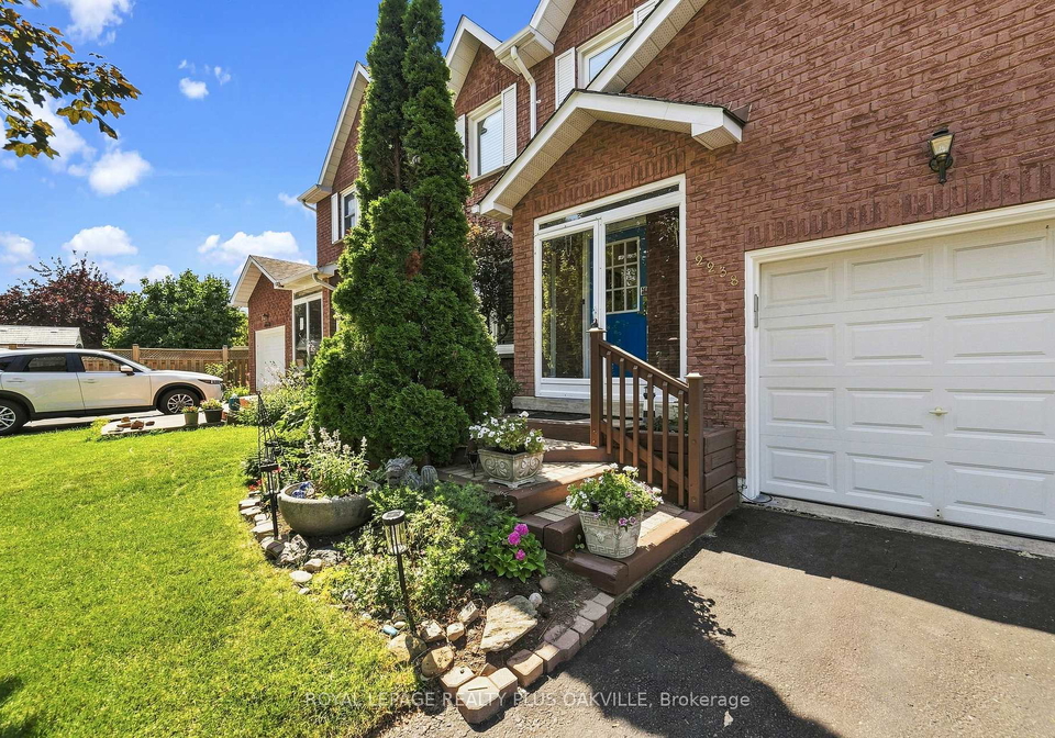 2238-maclennan-drive-oakville-ontario-w13646426